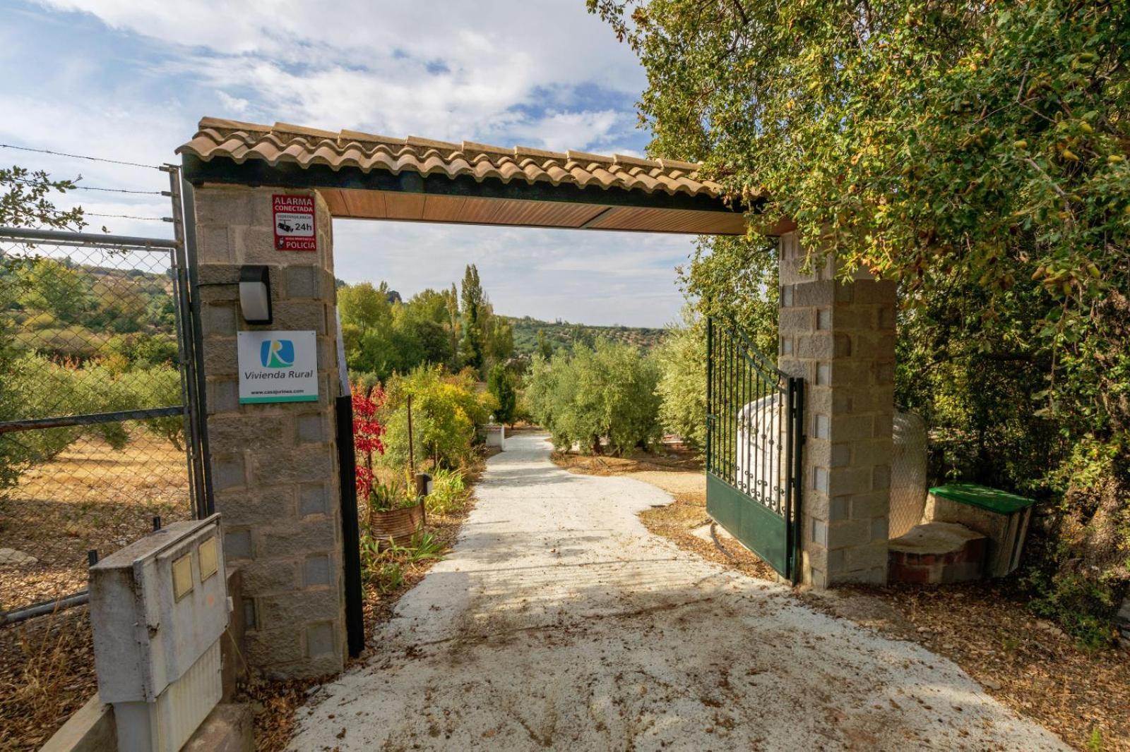 Vila Casa Jurinea Alzar Torres  Exteriér fotografie